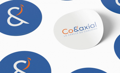 Co&axial : Logotype, carte de visite, flyers, stickers, maquette du site internet et réseaux sociaux image 
